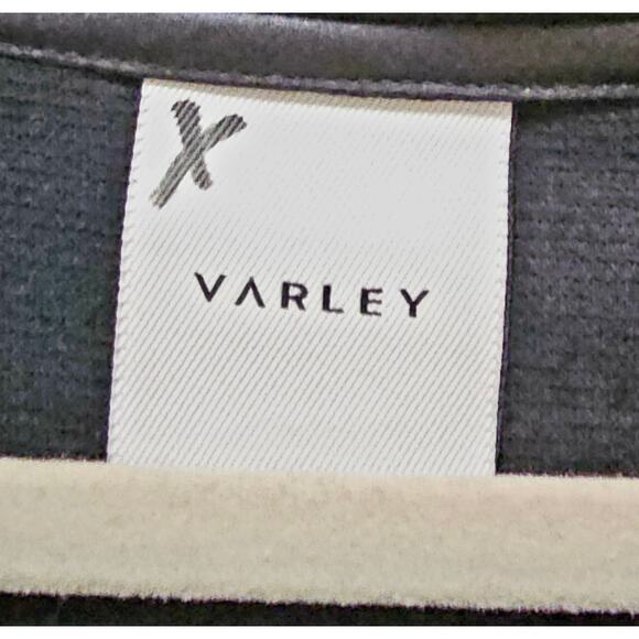 Varley Black Oversized Hoodie Sweatshirt - Picture 2 of 16